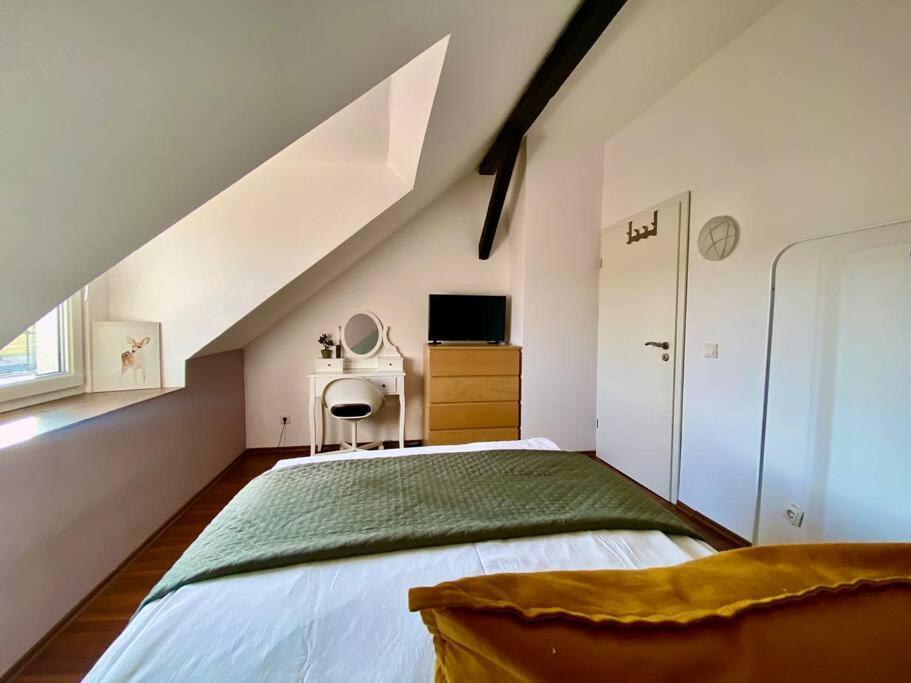 12: Privatzimmer Fuer Reisende Durch Koblenz Koblenz  Exterior foto