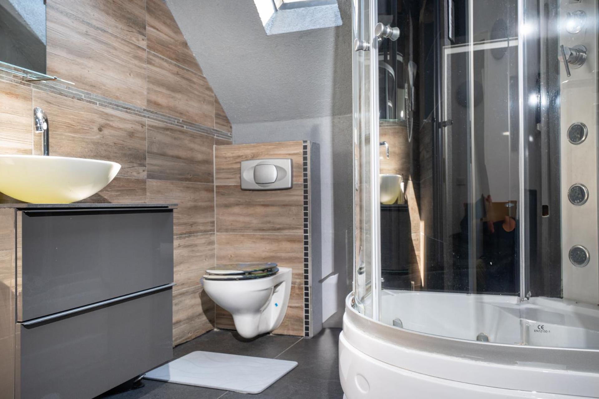 12: Privatzimmer Fuer Reisende Durch Koblenz Koblenz  Exterior foto