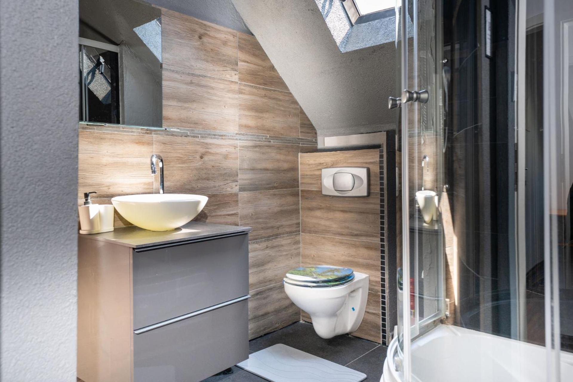 12: Privatzimmer Fuer Reisende Durch Koblenz Koblenz  Exterior foto